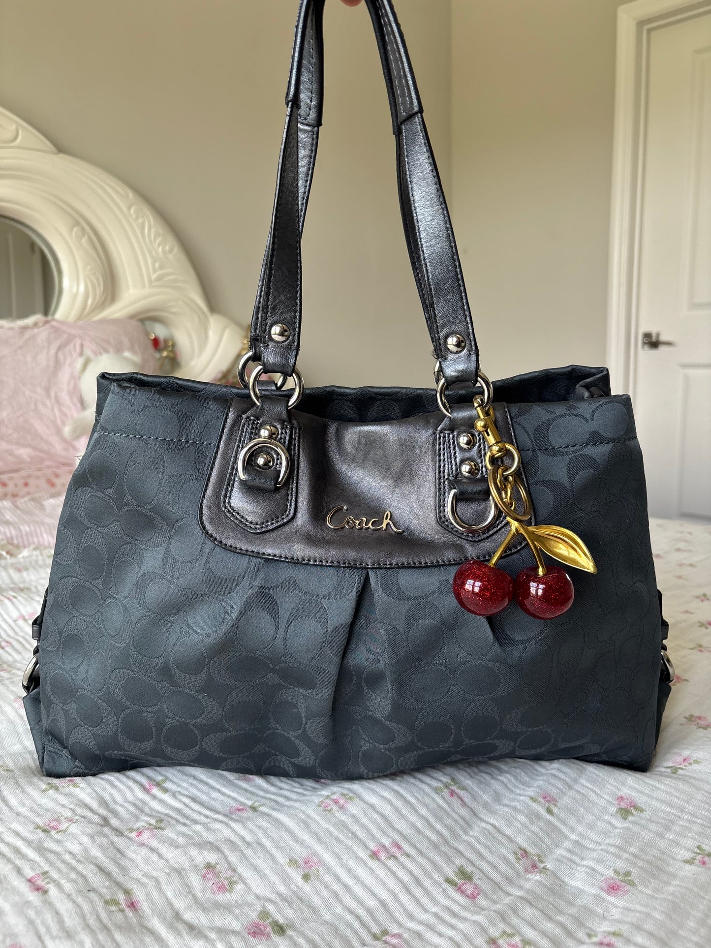 Black coach vintage  tote bag