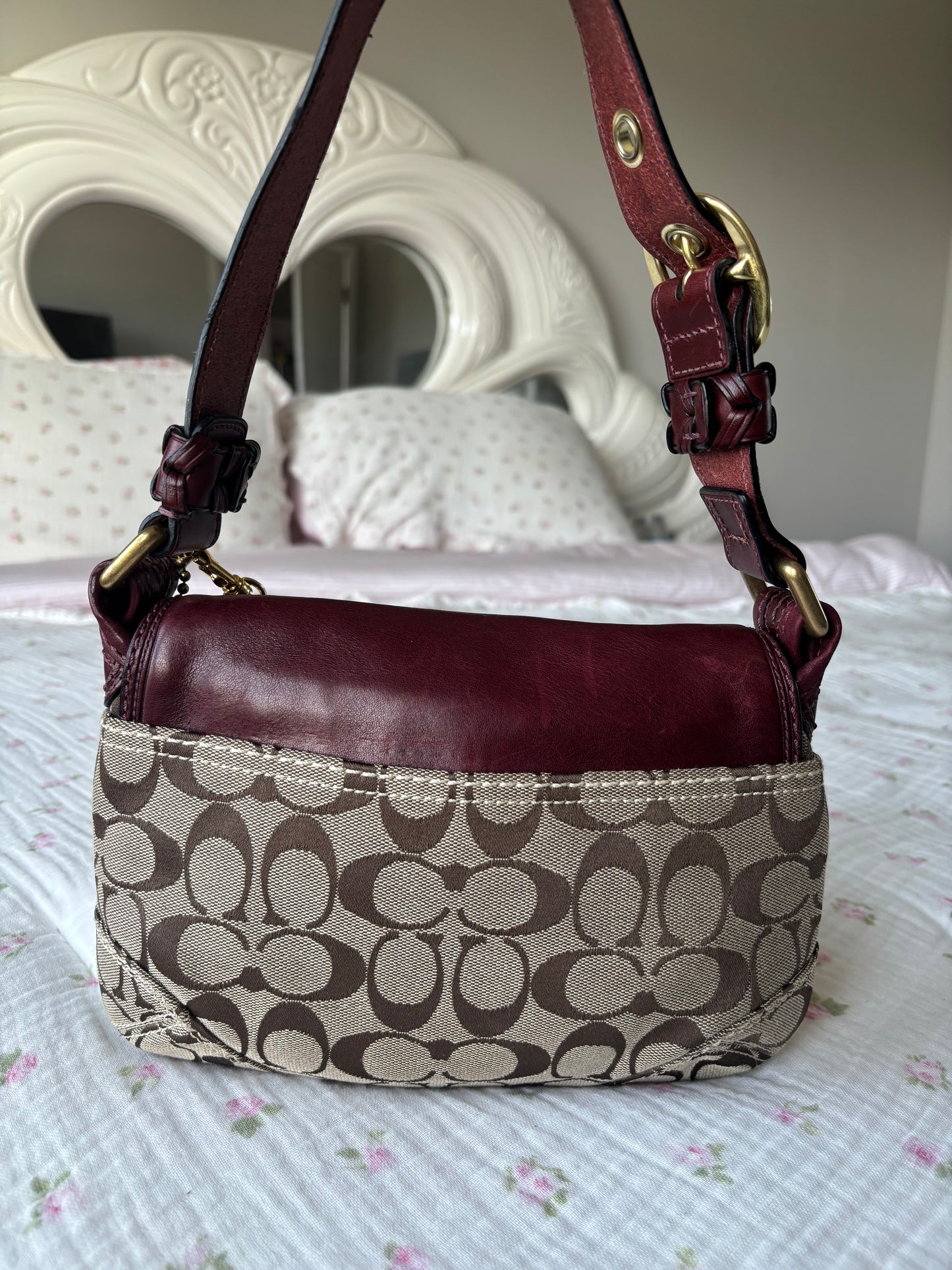 Burgandy peakook coach soho shoulder bag