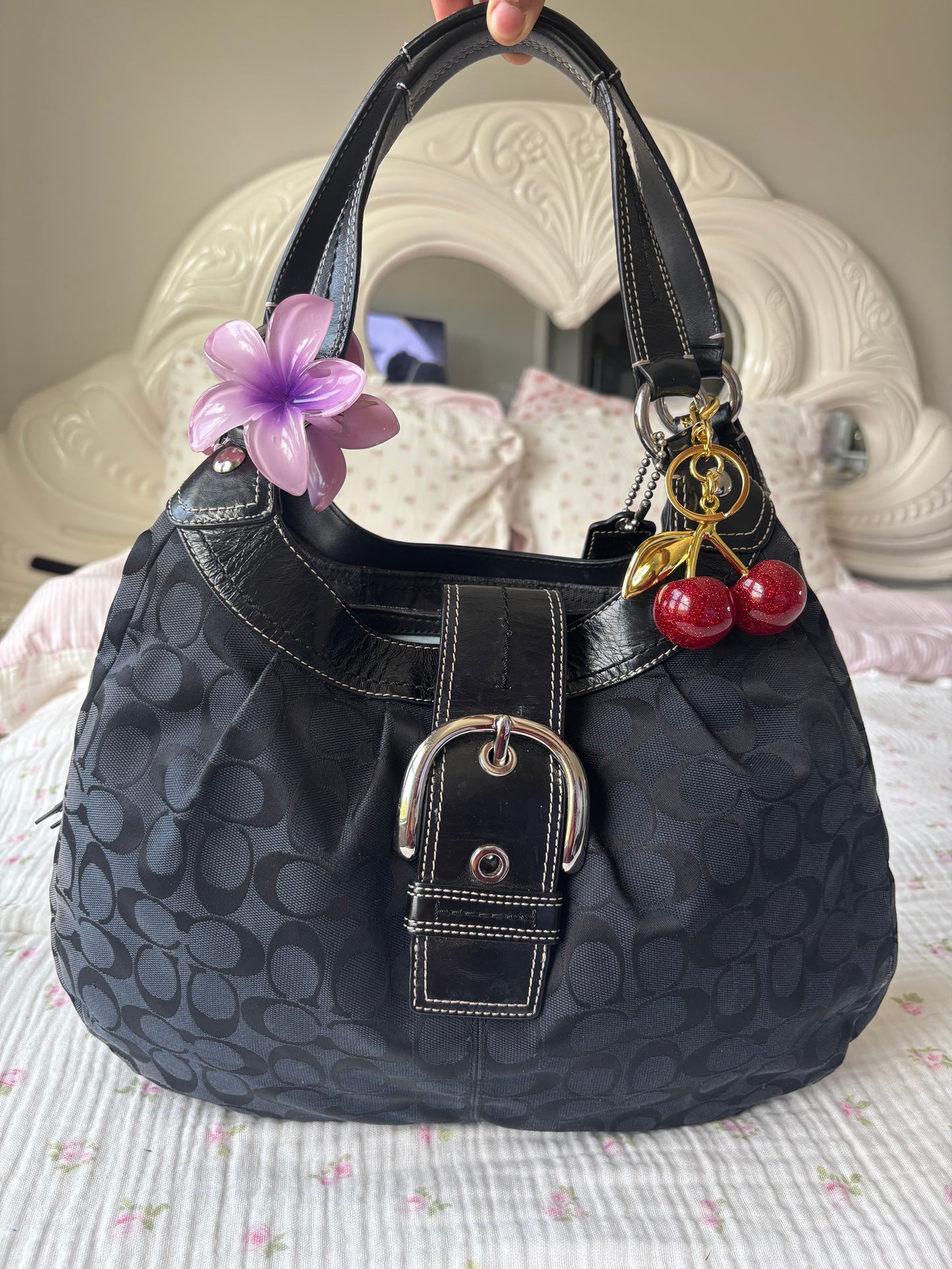 Black mongram coach soho Lyn