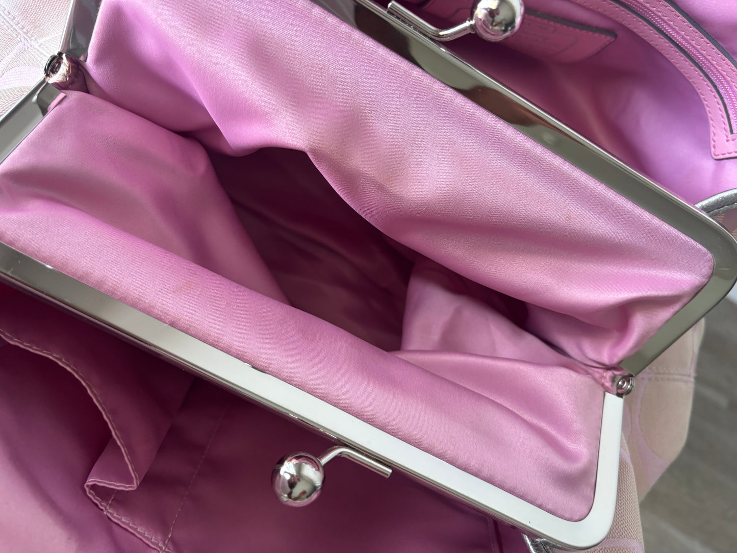Baby pink mongram vintage coach tote bag