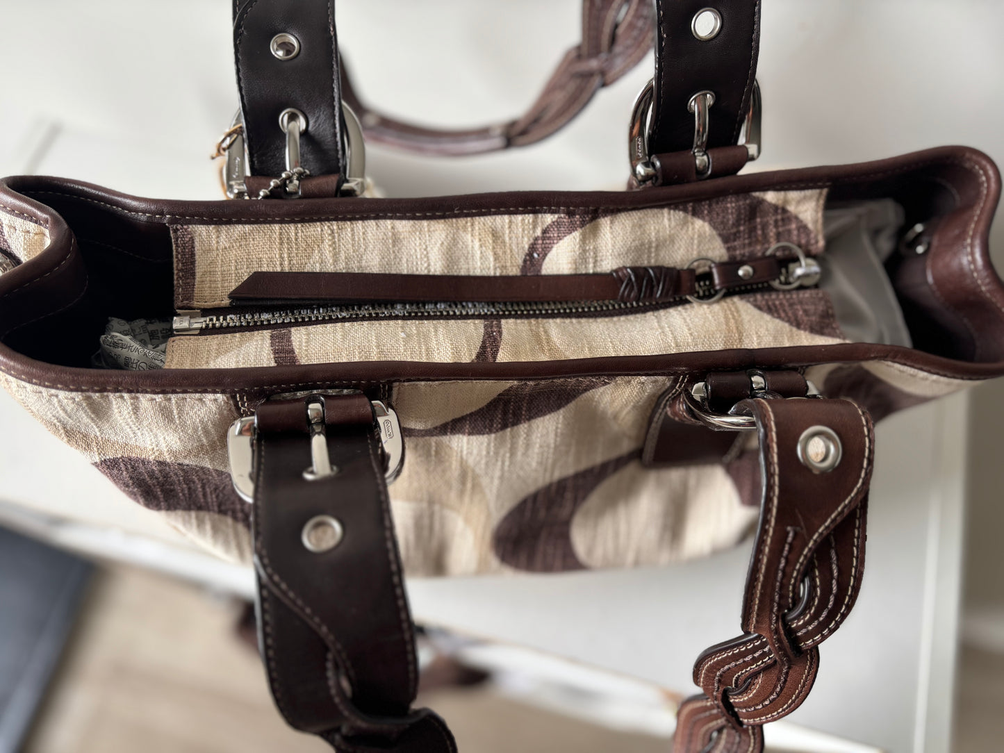 Rare cream & brown coach satchel tote bag