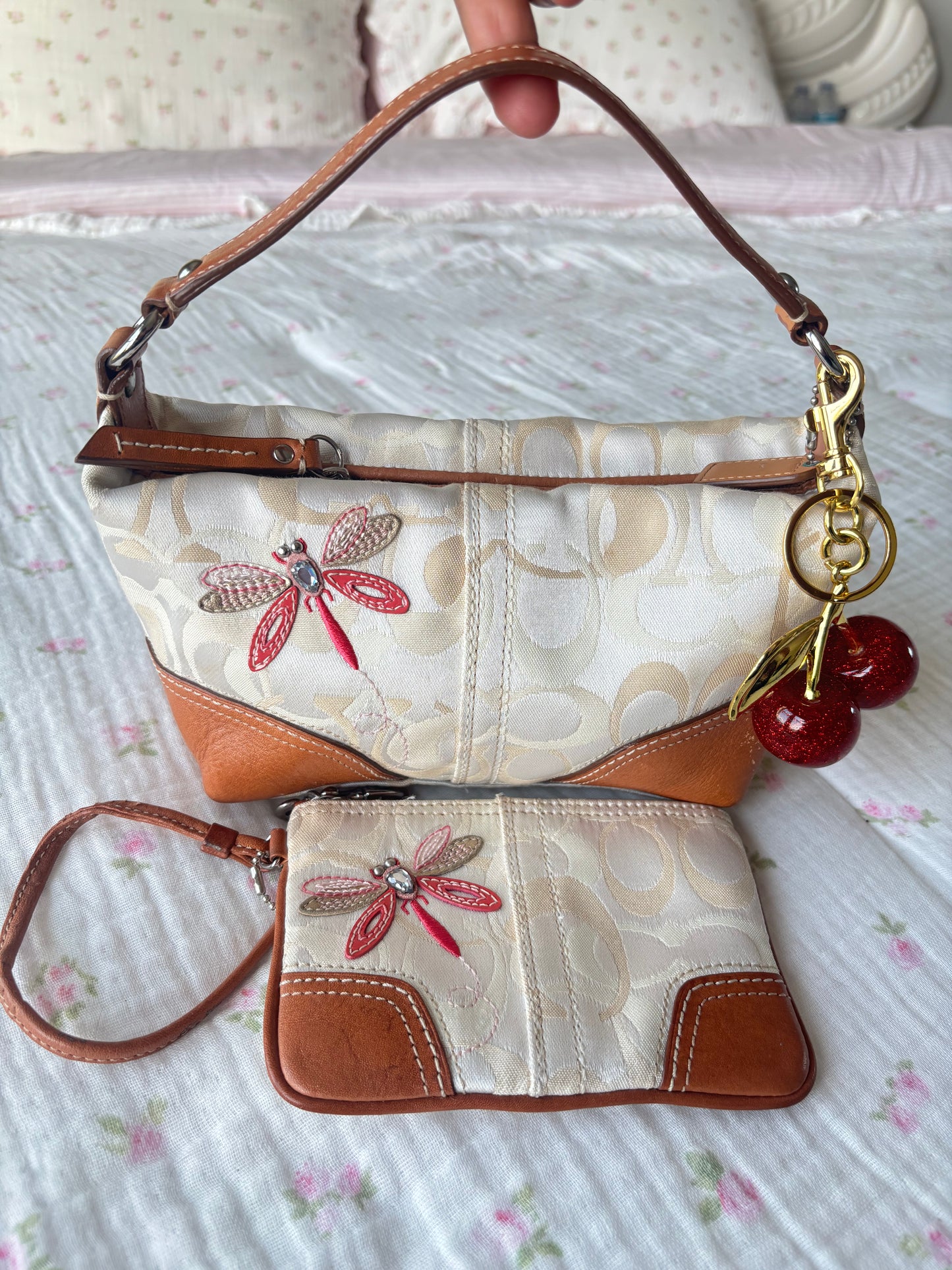 RARE Cream dragon fly coach baggutte bag