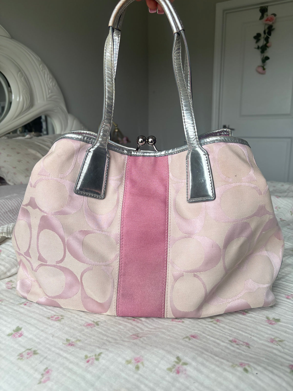 Pink rare coach kisslock bag