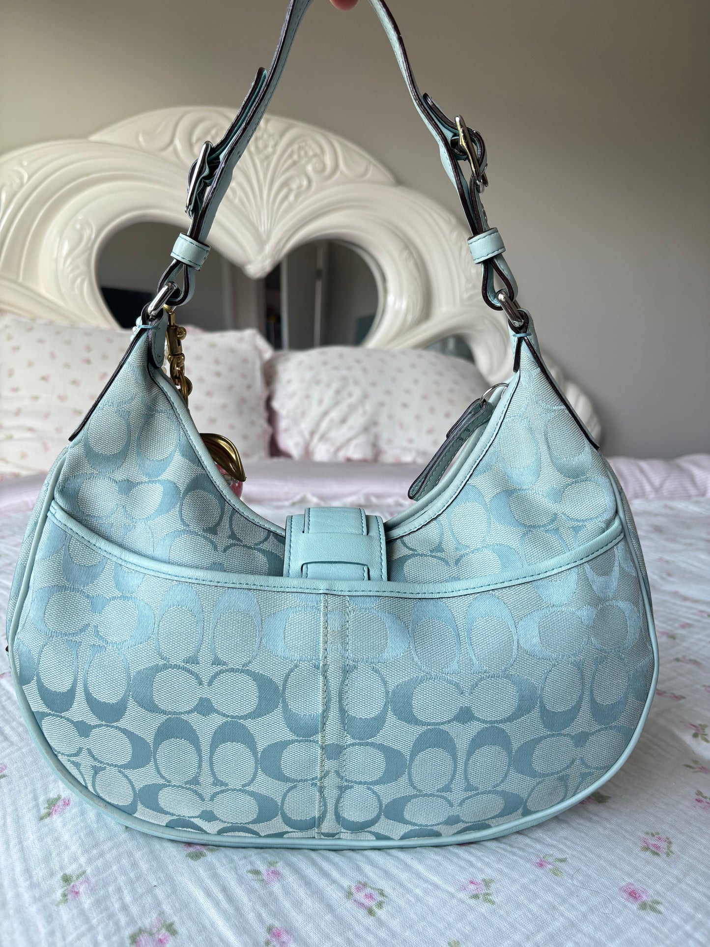 Rare baby blue coach soho Lyn