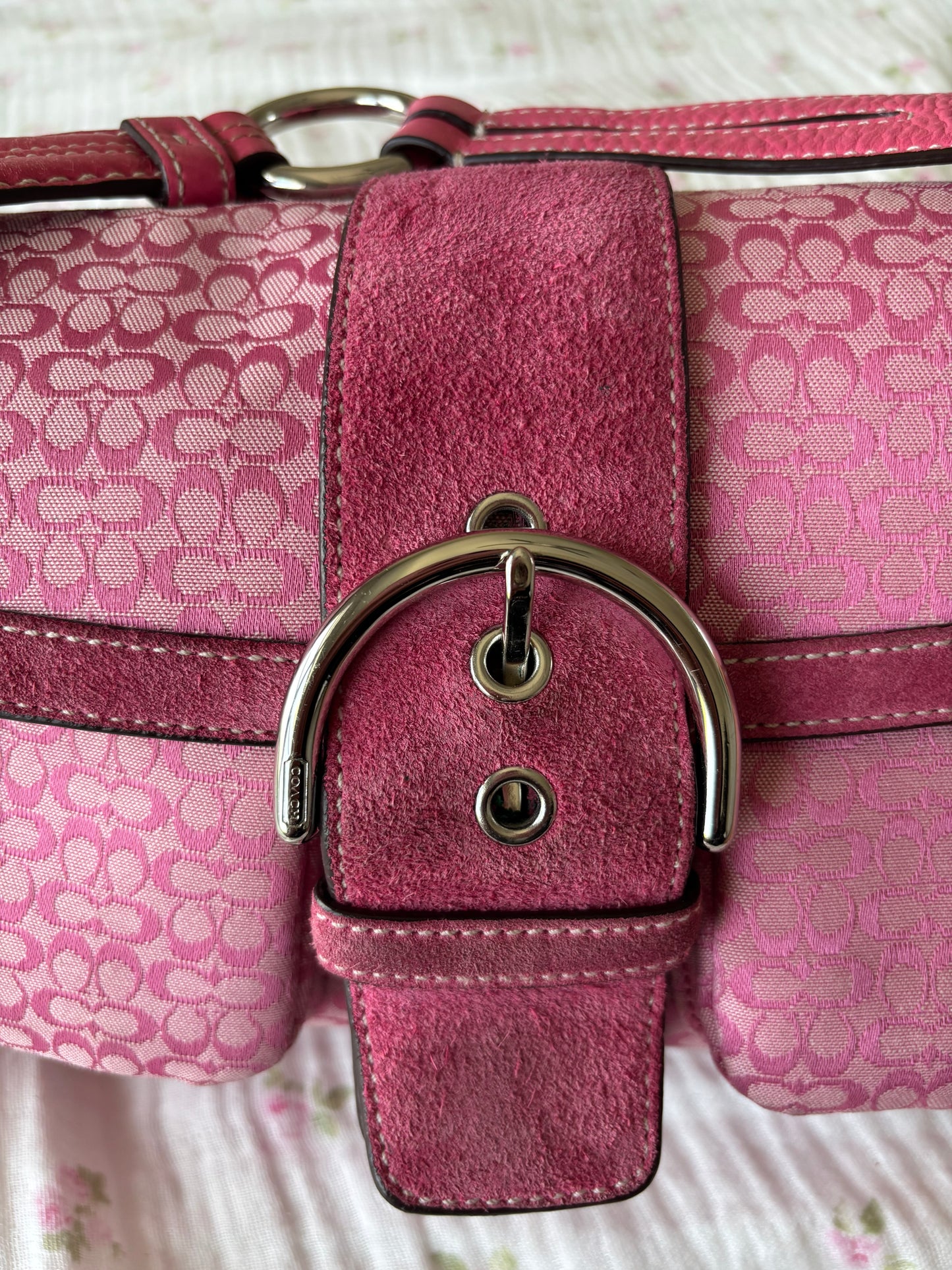 Rare pink soho coach shoulder bag