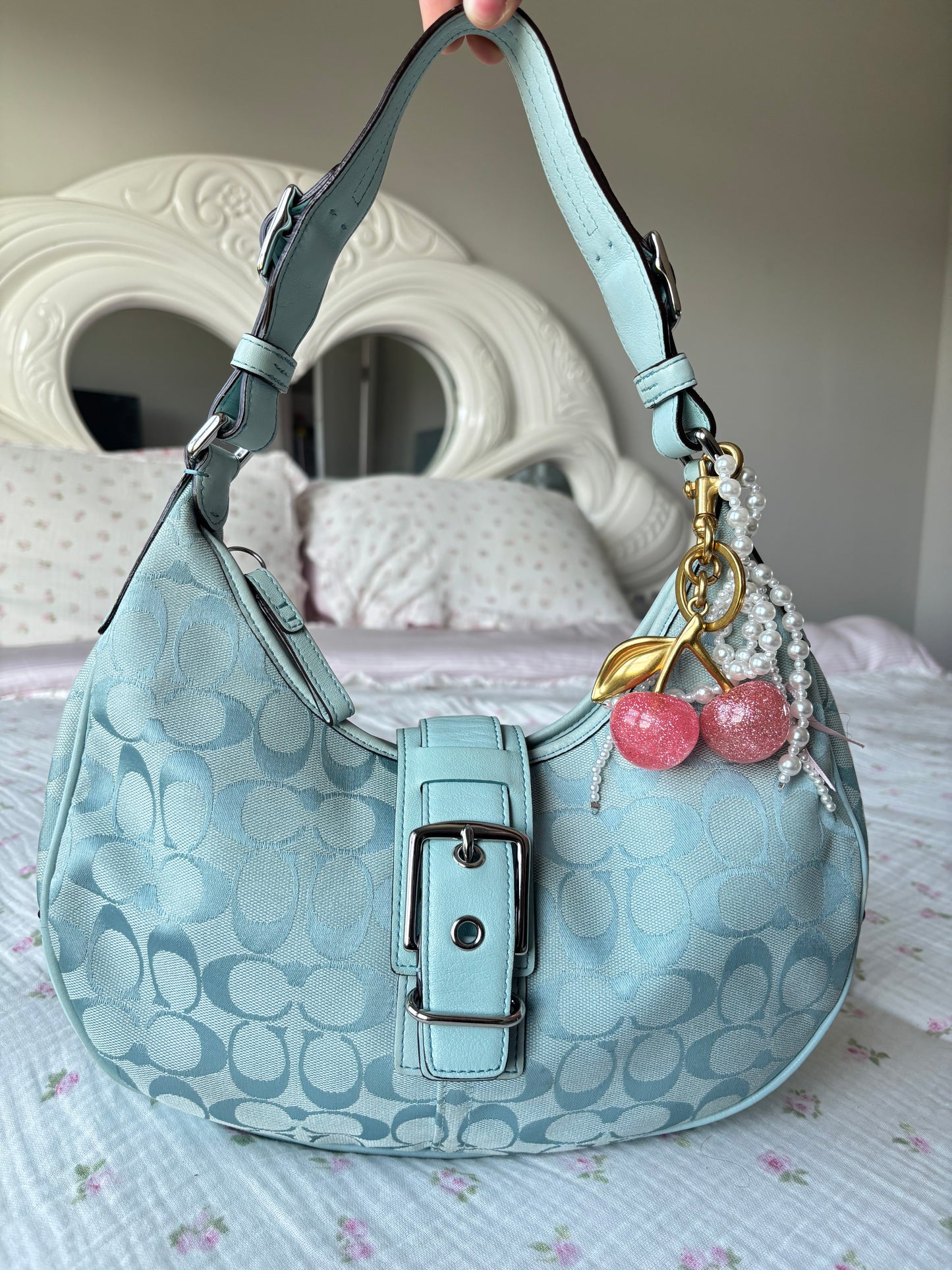 Rare baby blue coach soho Lyn