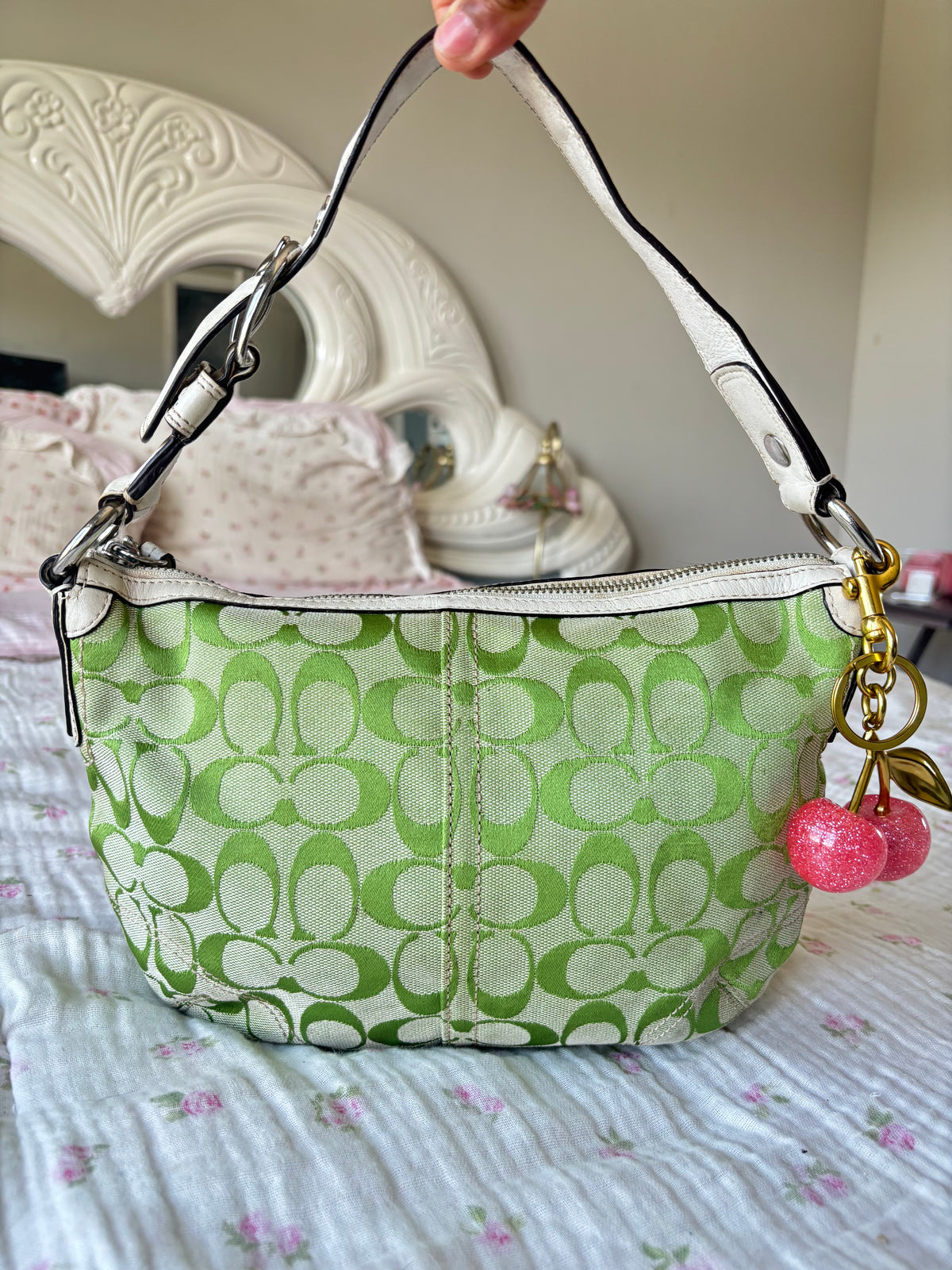 Green coach mini hobo