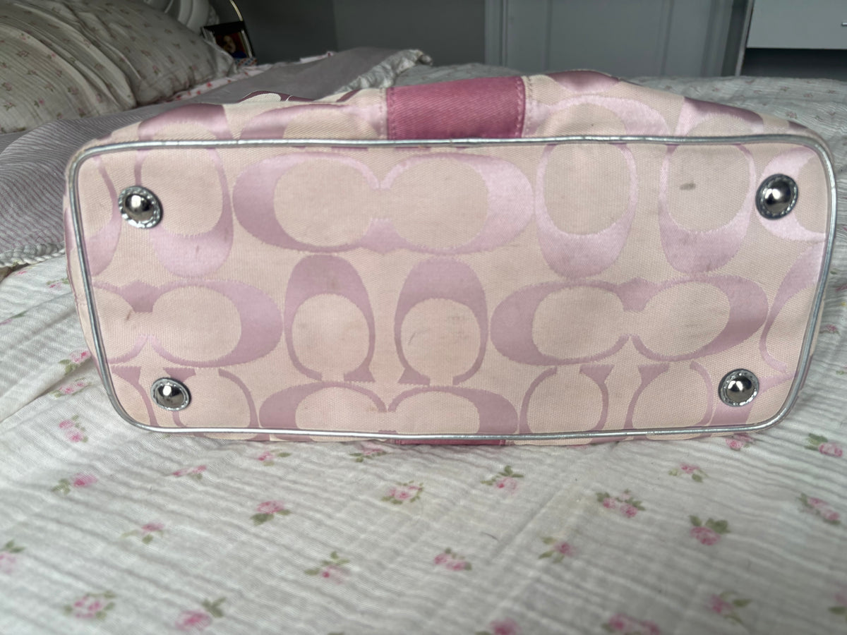 Pink rare coach kisslock bag