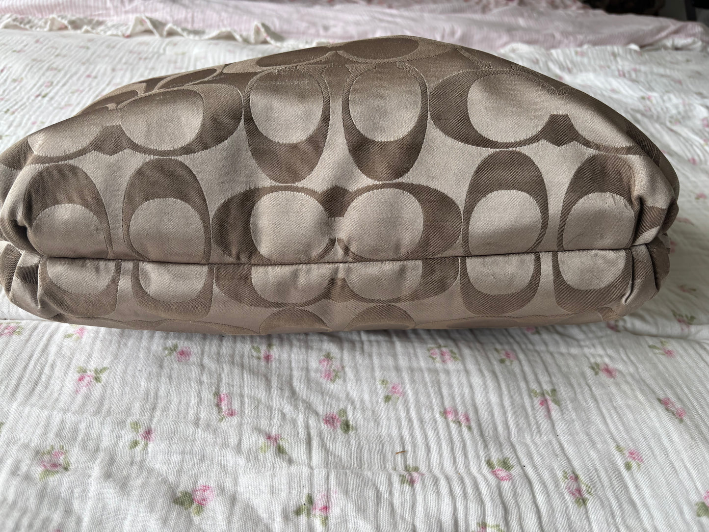Beige coach tote bag