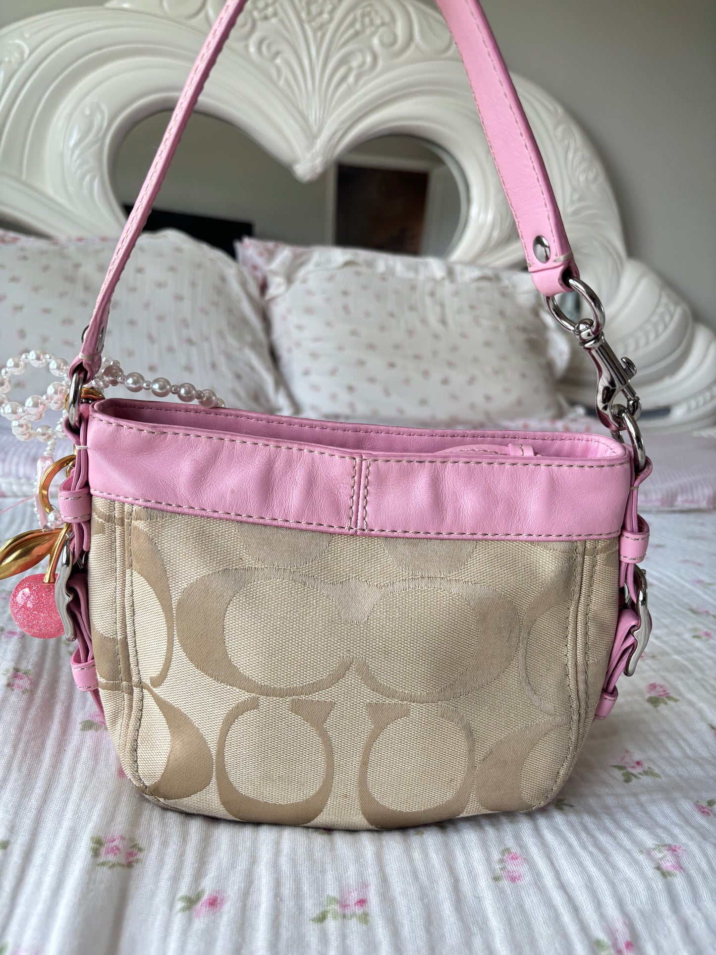 Rare pink mini coach Zoe