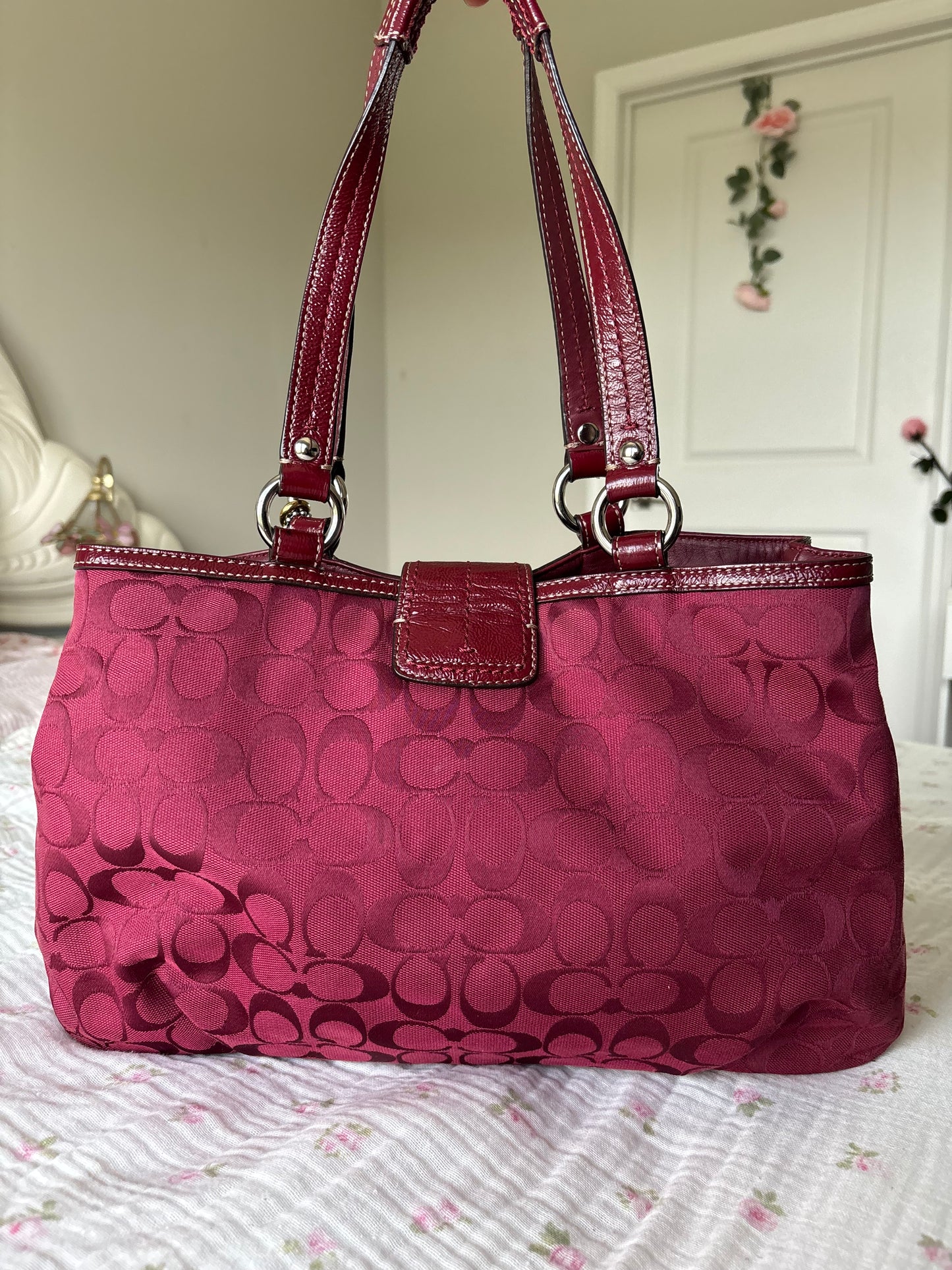 Rare vintage burgandy coach tote bagin