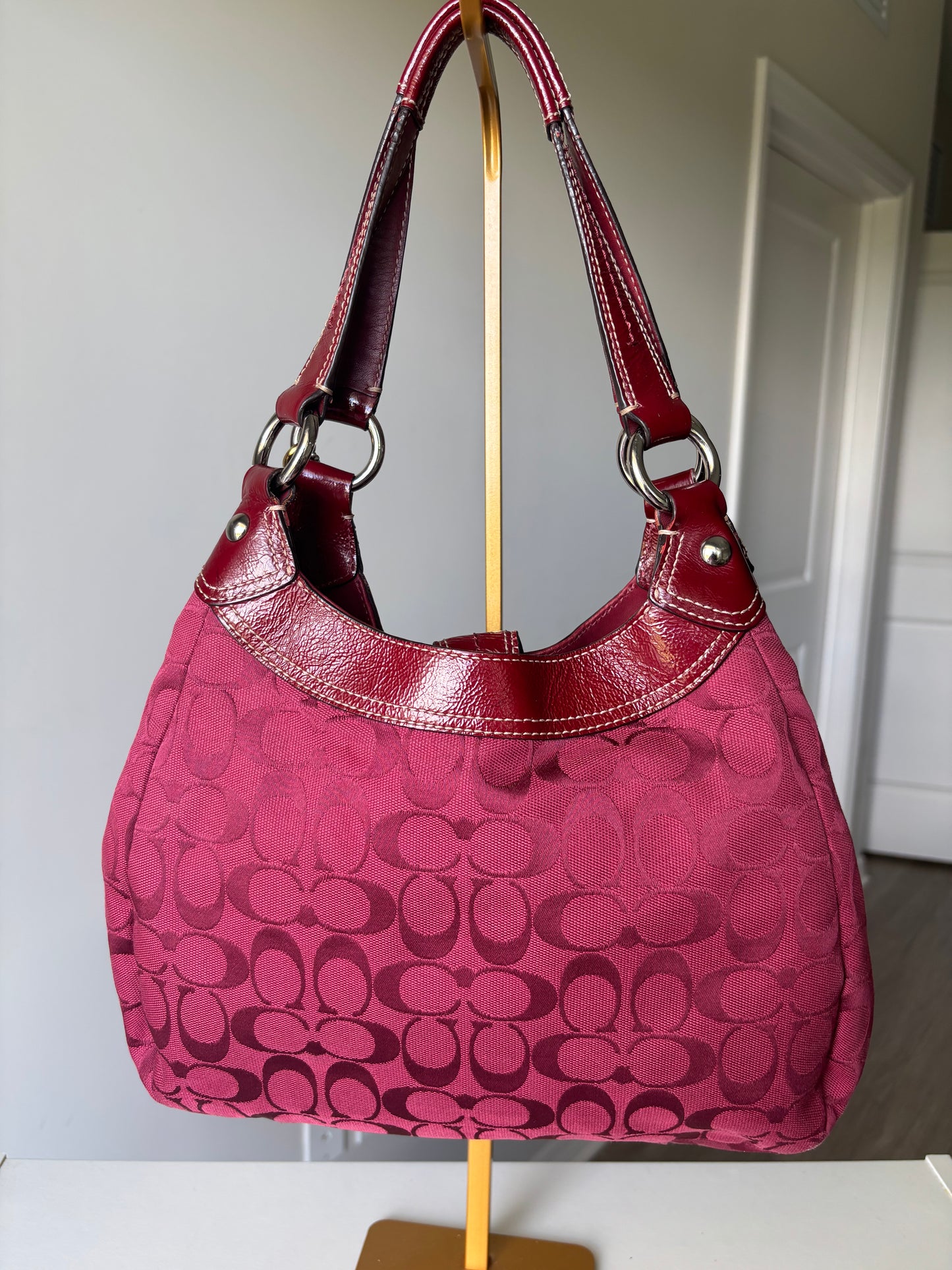 Burgandy rare soho Lyn shoulder bag