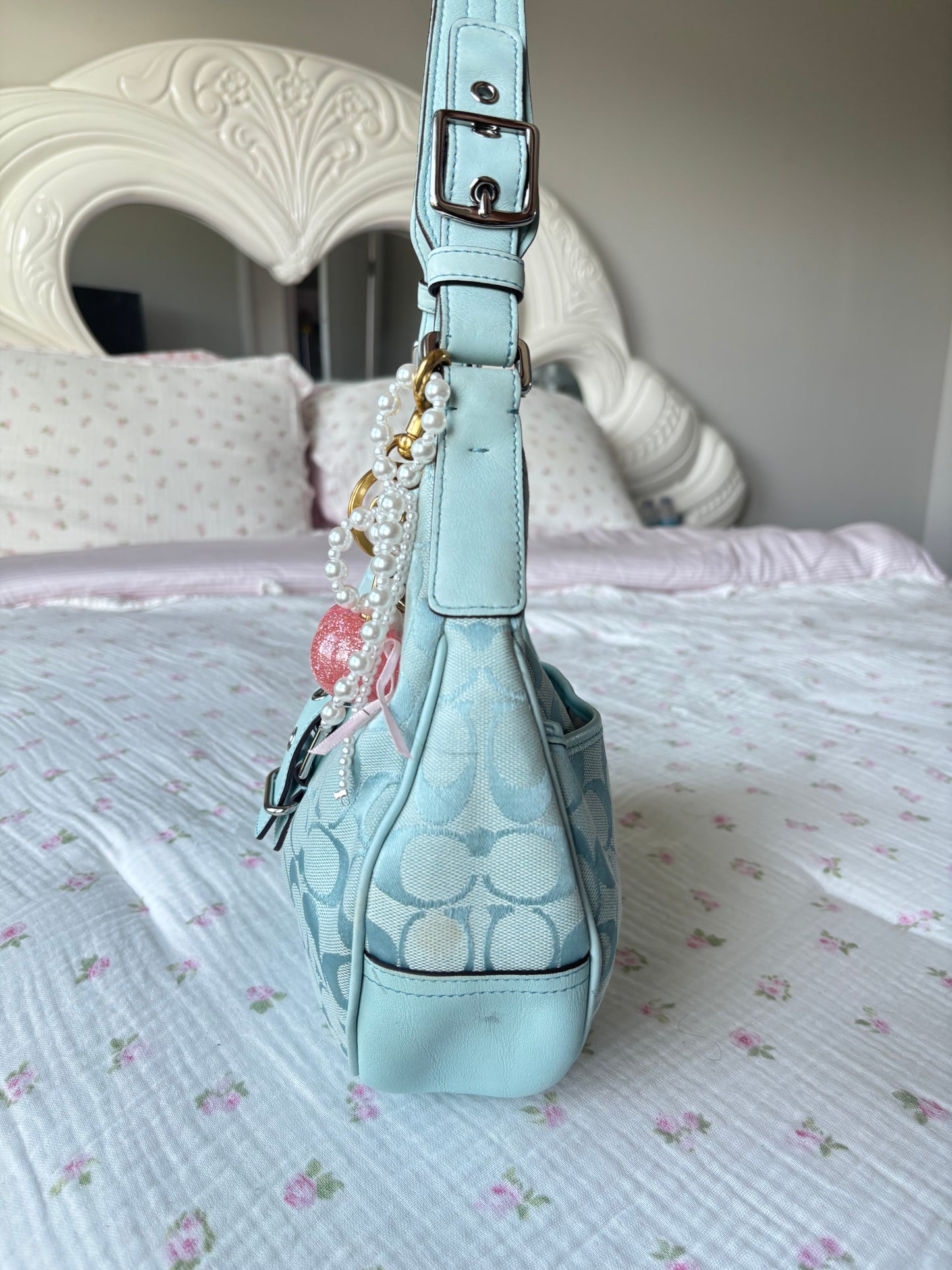 Rare baby blue coach soho Lyn