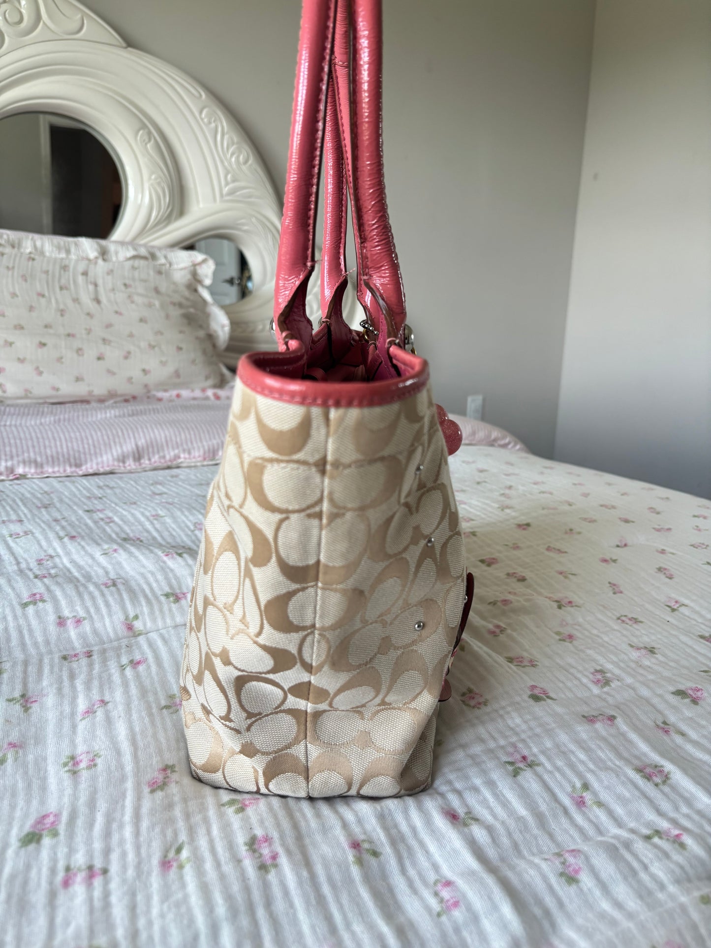 Rare pink flower vintage coach tote bag