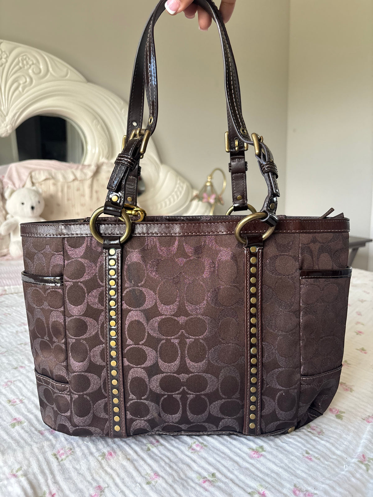 Chocolate brown vintage coach tote bagfits