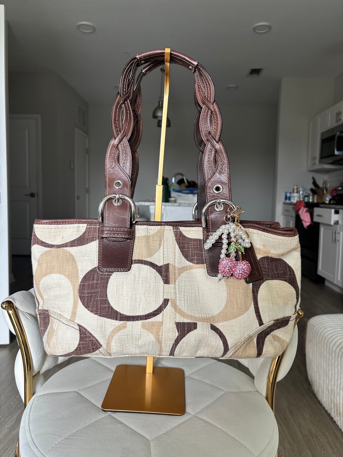 Rare cream & brown coach satchel tote bag