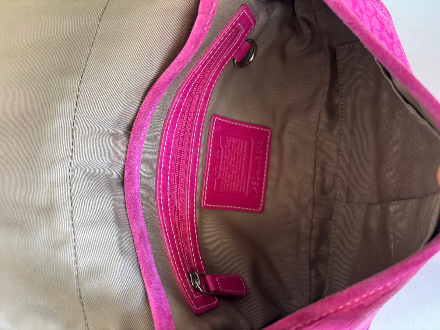 Rare fUSHIA pink coach mini soho