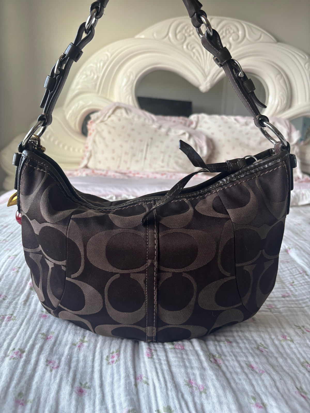 Brown coach medium hobo shoulder bag