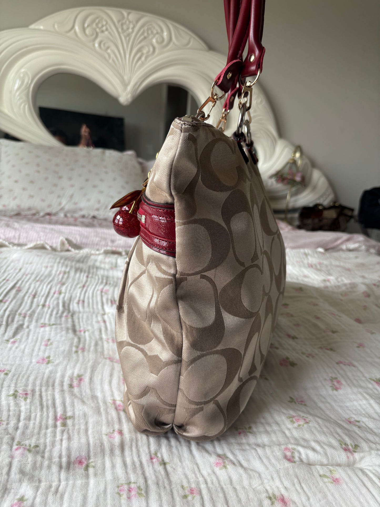 Beige coach tote bag