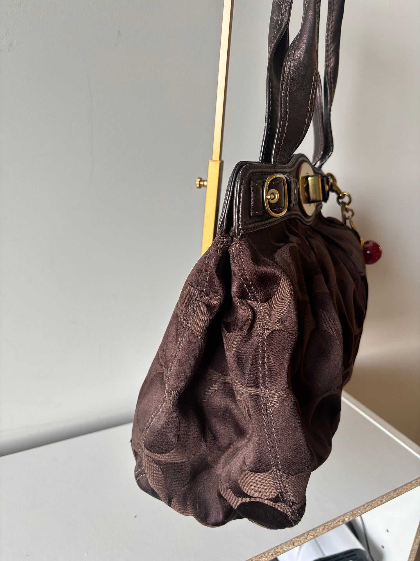 Rare choclate brown vintage coach garnet tote bag