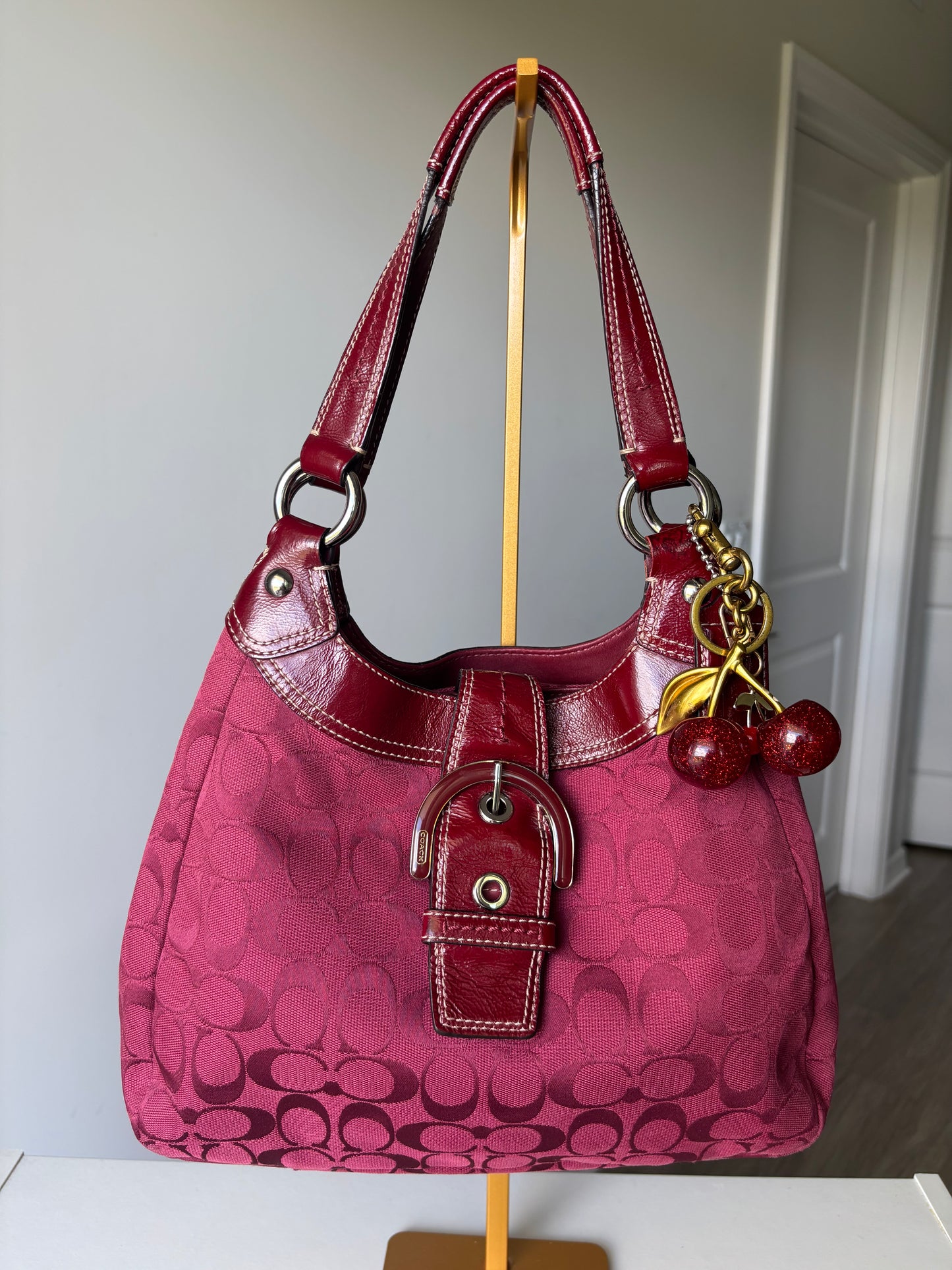 Burgandy rare soho Lyn shoulder bag