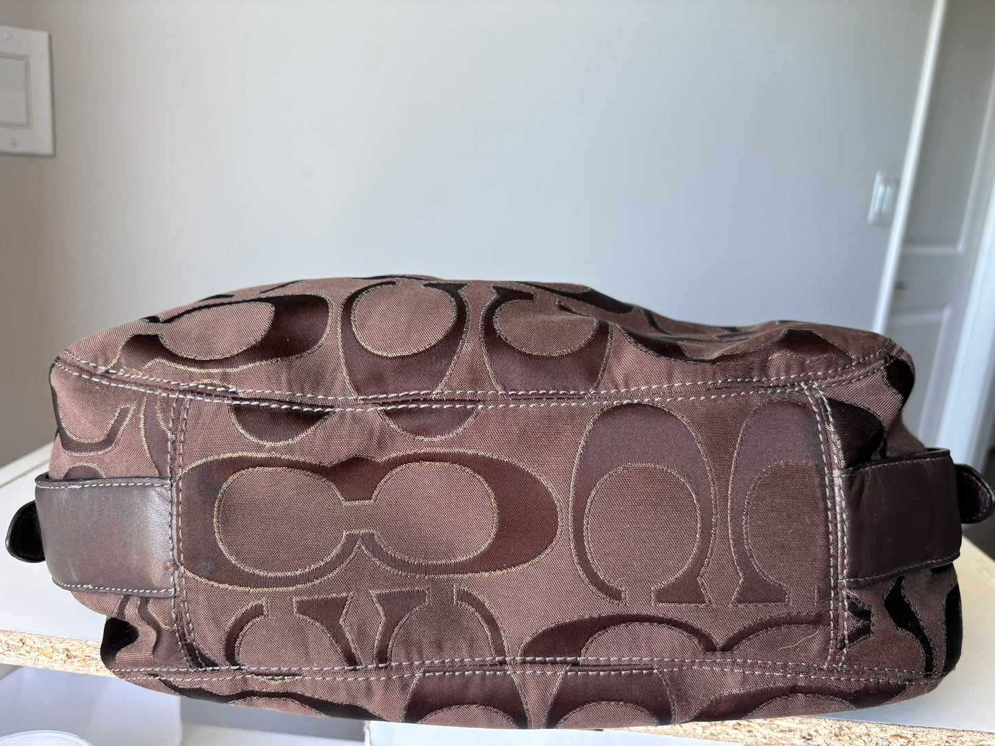 Rare brown vintage coach Maggie