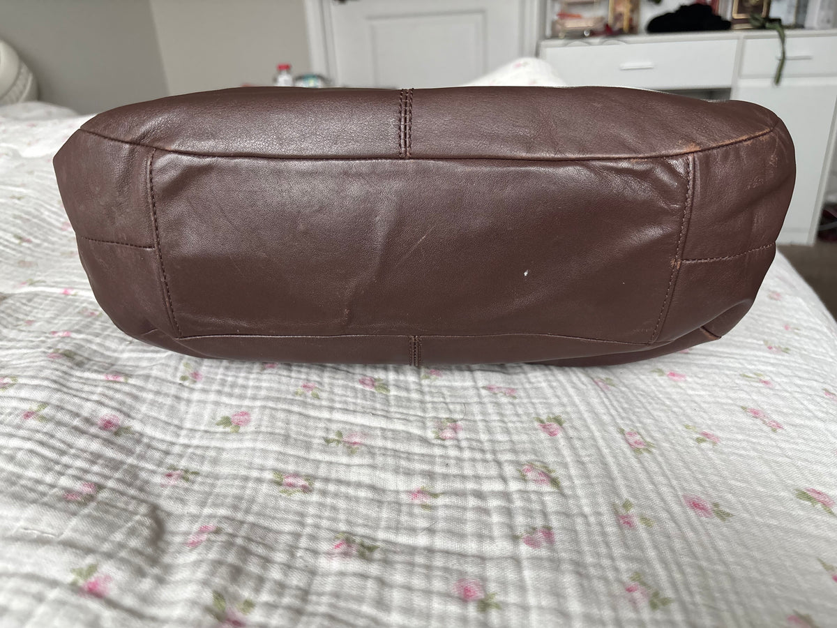 Brown leather coach vintage soho Lyn