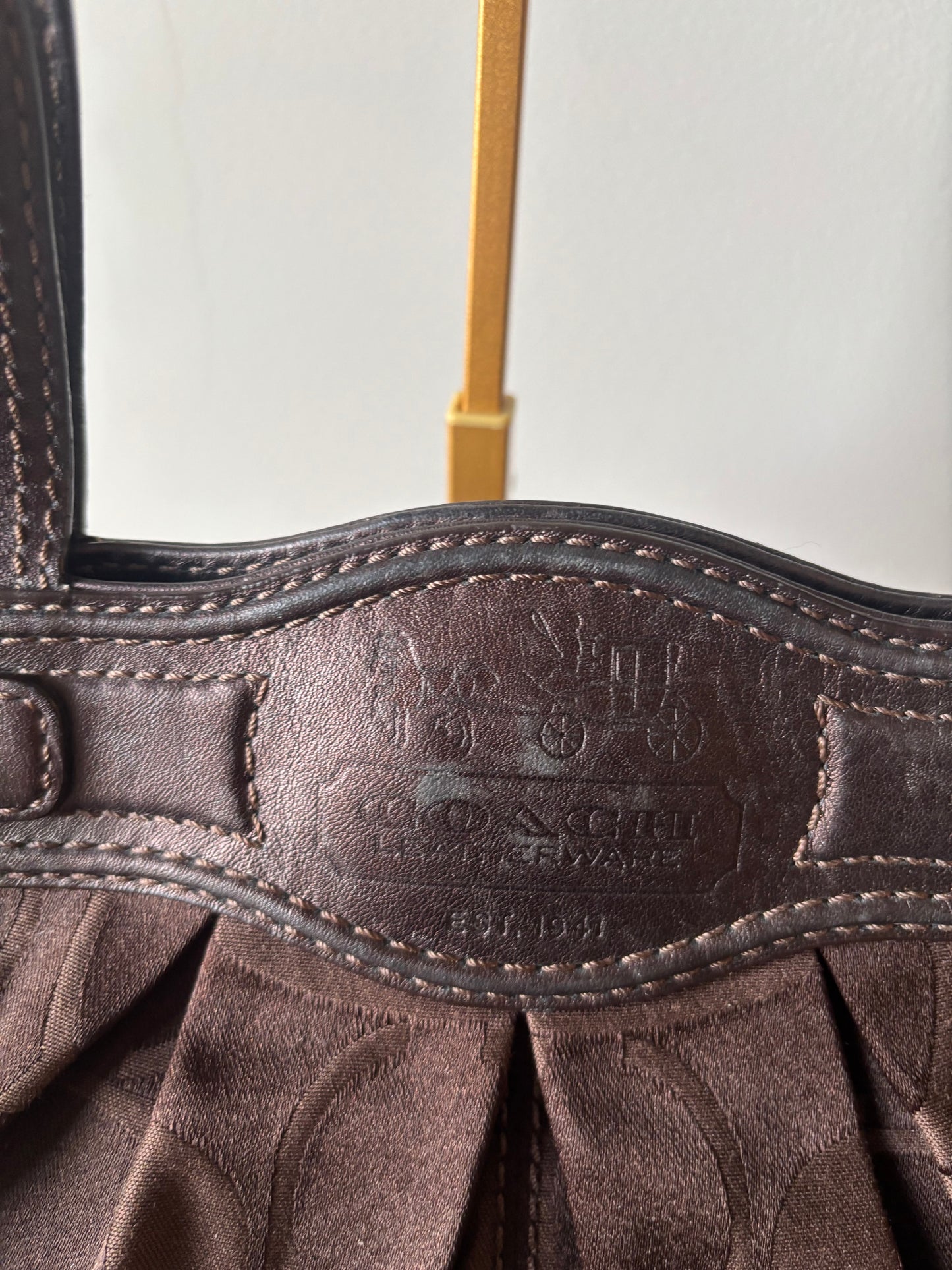 Rare choclate brown vintage coach garnet tote bag