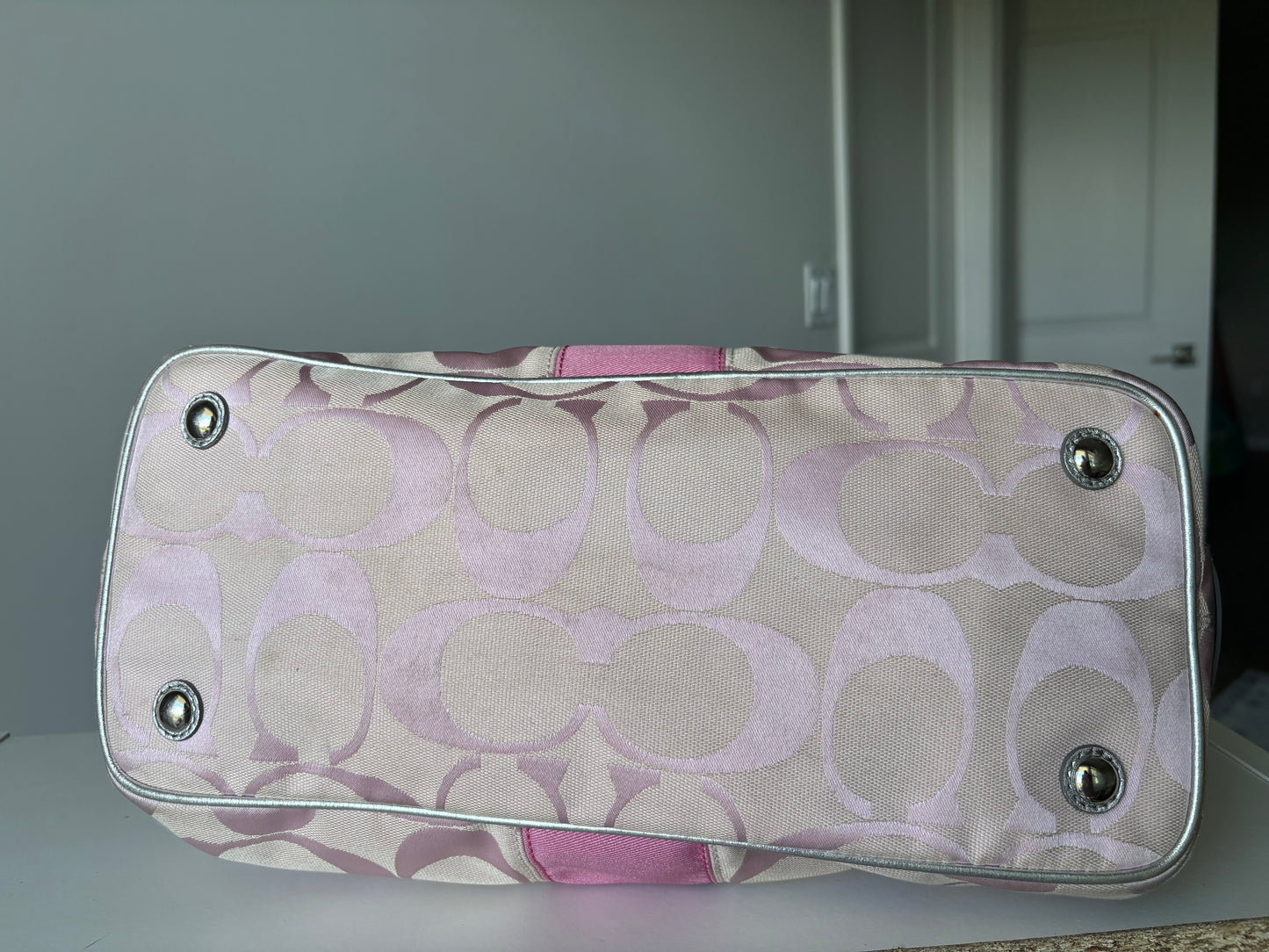 Baby pink mongram vintage coach tote bag