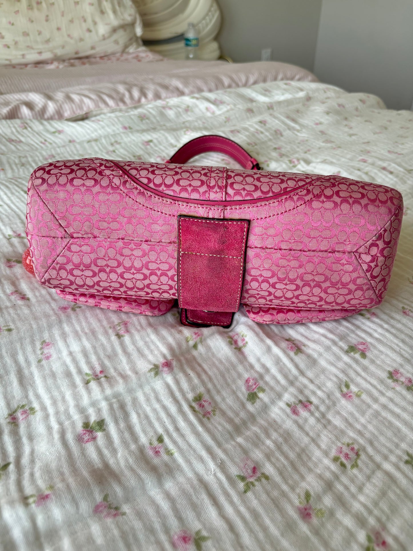 Rare pink soho coach shoulder bag