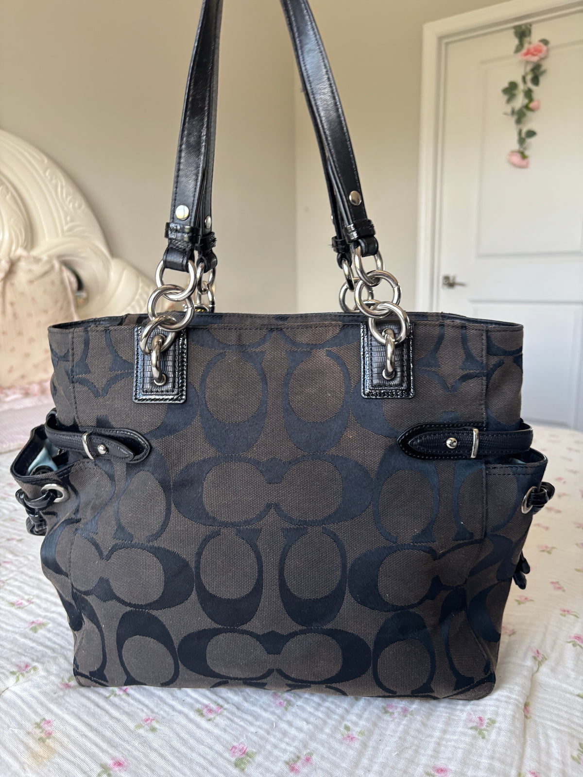 Black mongram coach tote bagfits