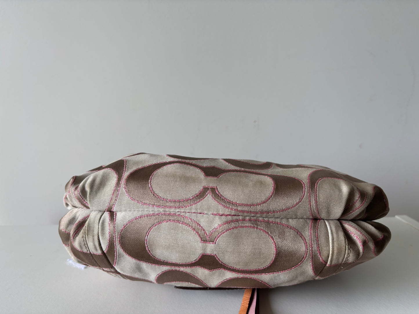 Rare pink poppy small shoulder bag