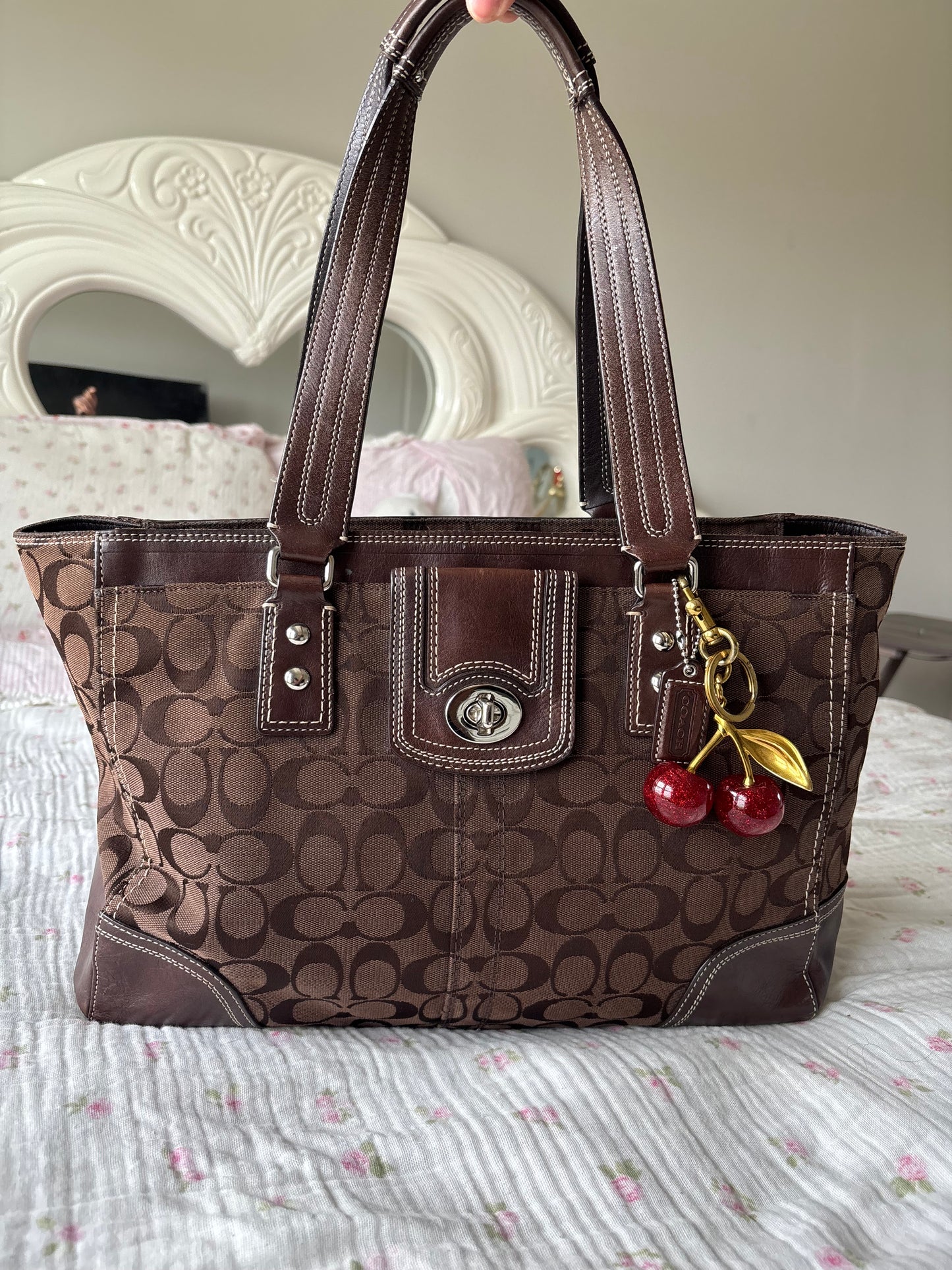 Rare choclate brown coach tote bag