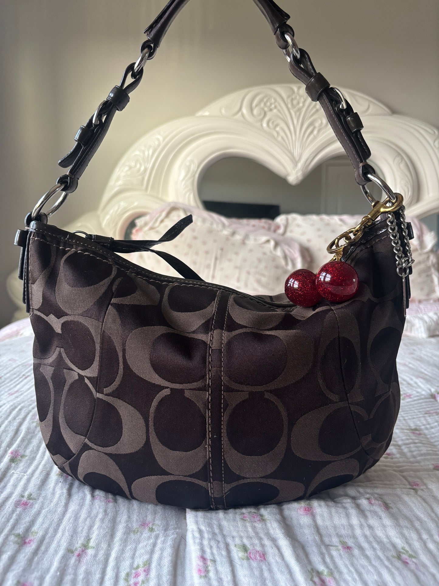 Brown coach medium hobo shoulder bag