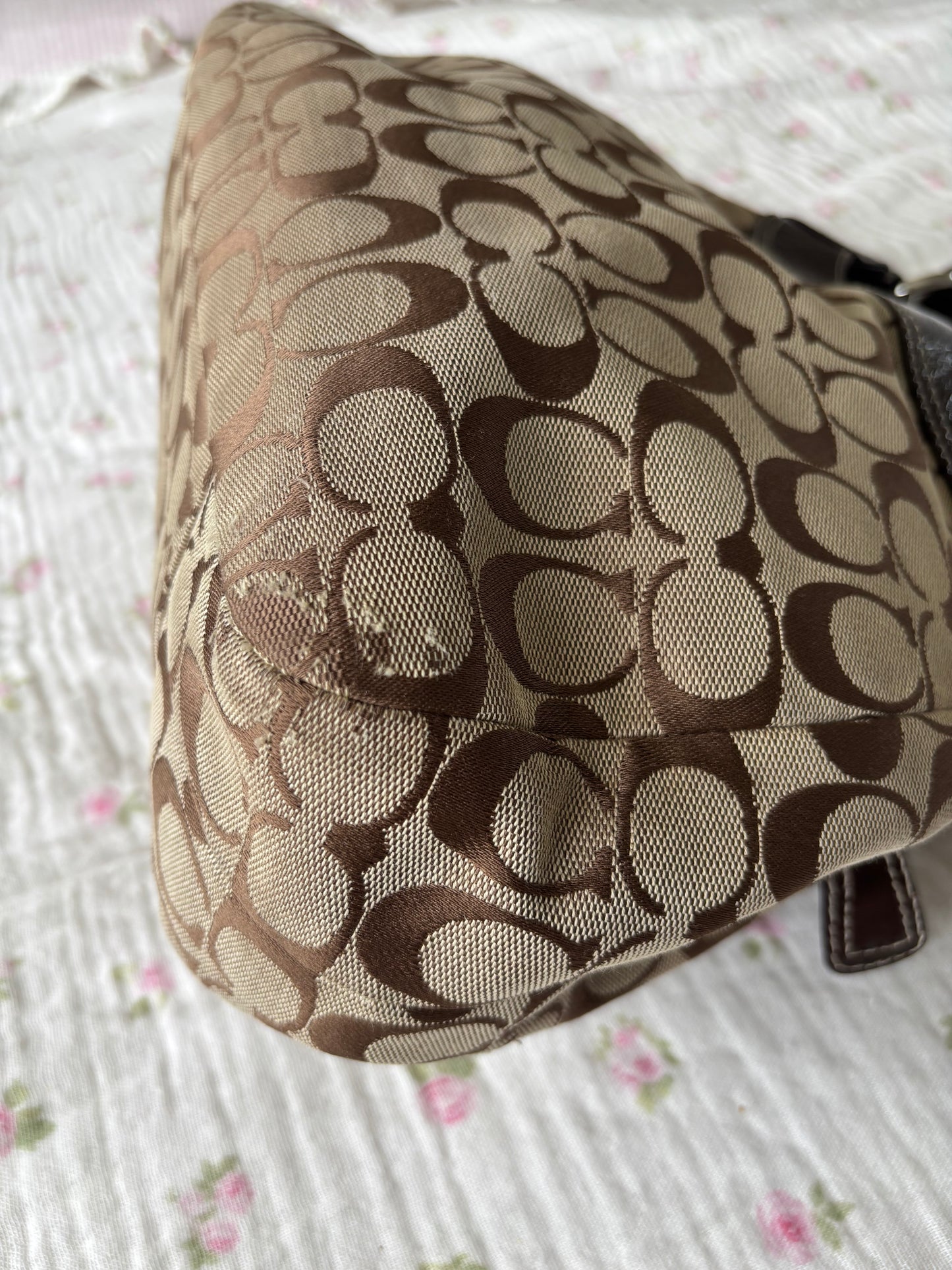 Rare brown mongram coach soho Lyn