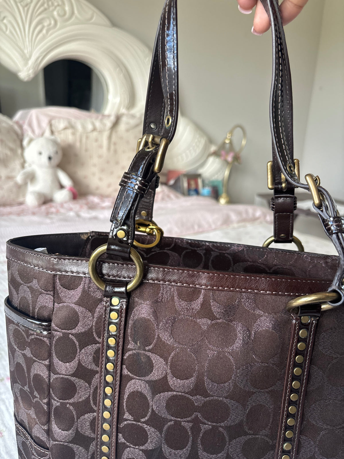 Chocolate brown vintage coach tote bagfits