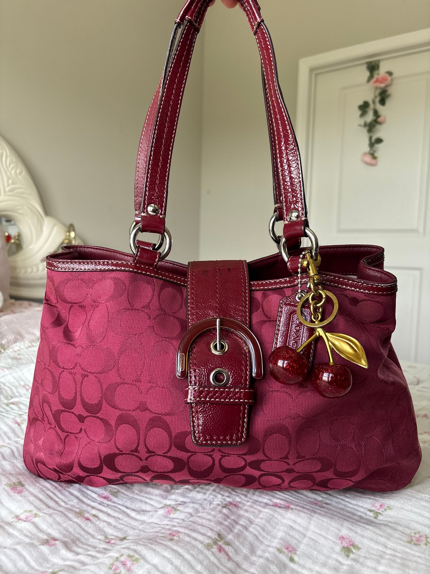Rare vintage burgandy coach tote bagin