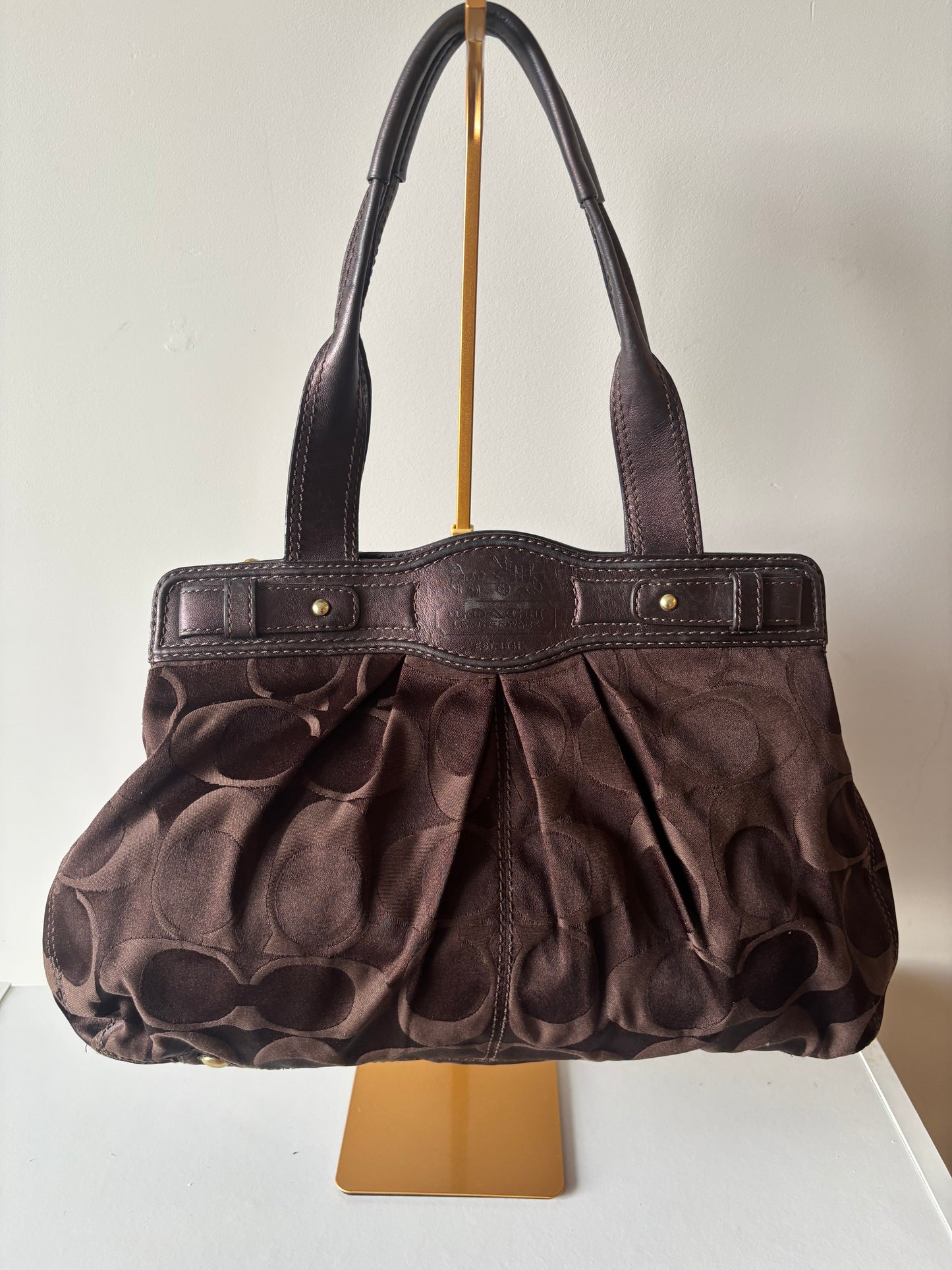 Rare choclate brown vintage coach garnet tote bag