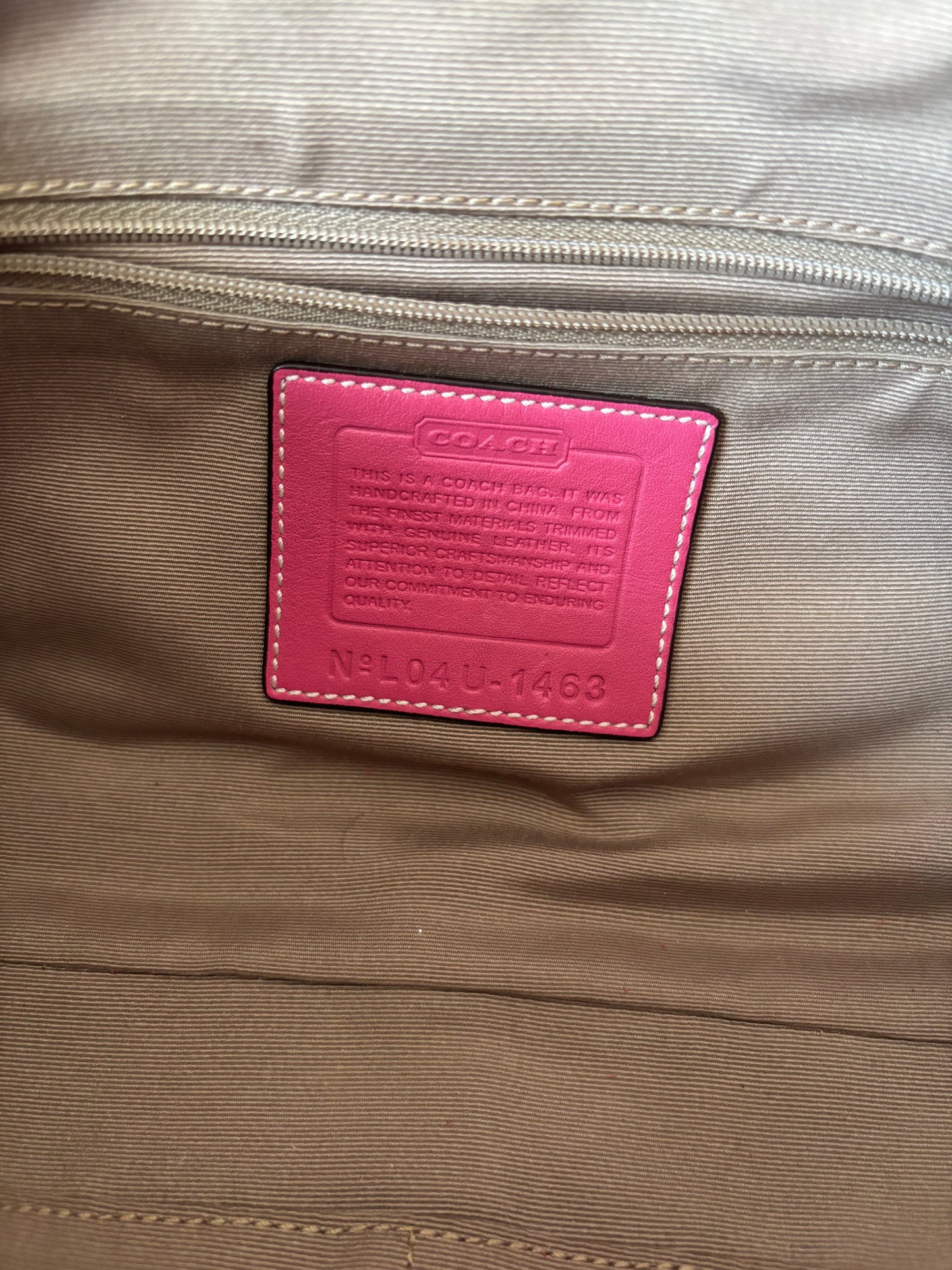 Rare pink soho coach shoulder bag