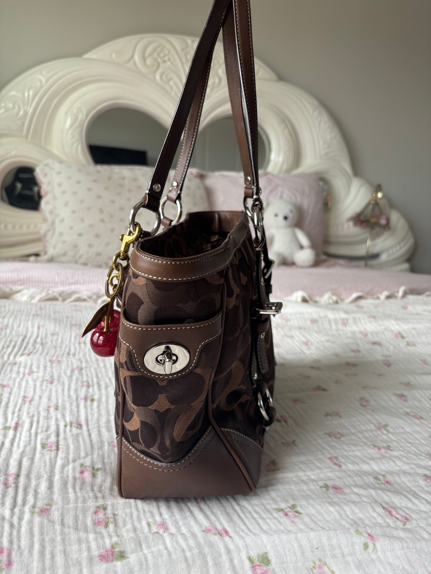 Brown optic coach vintage tote bag