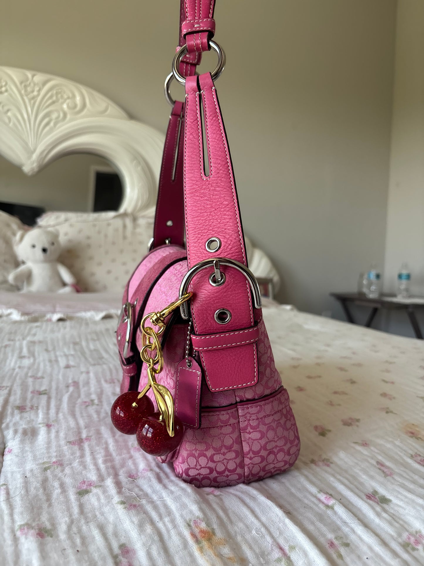 Rare pink mongram coach soho