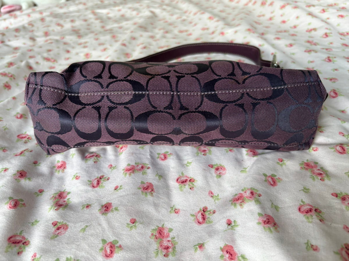 Rare purple coach baggutte shoulder bag