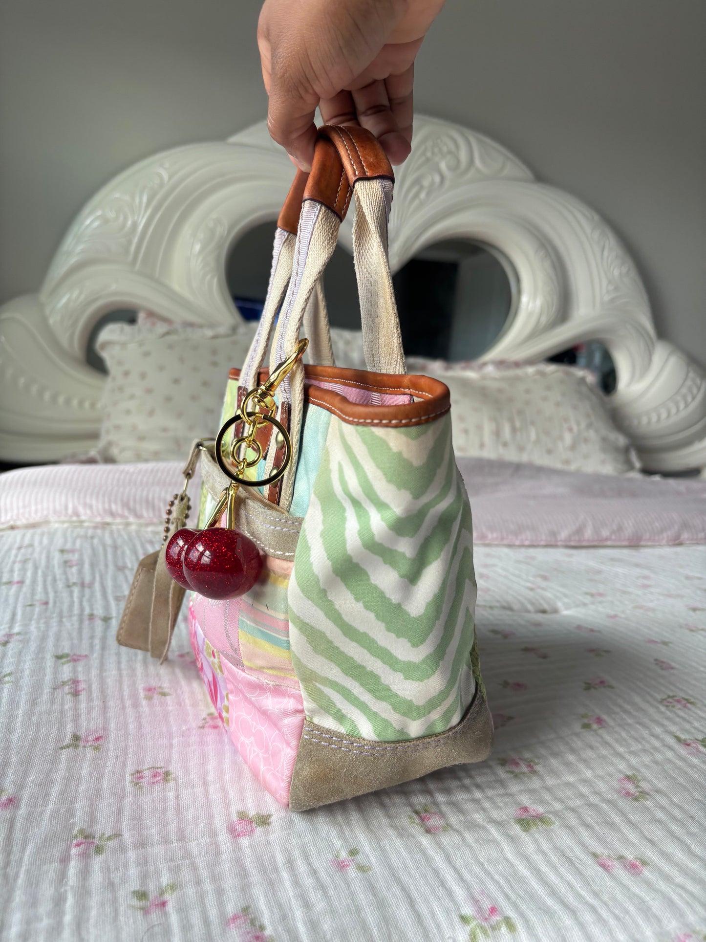 Rare Hampton colorful coach shoulder bag