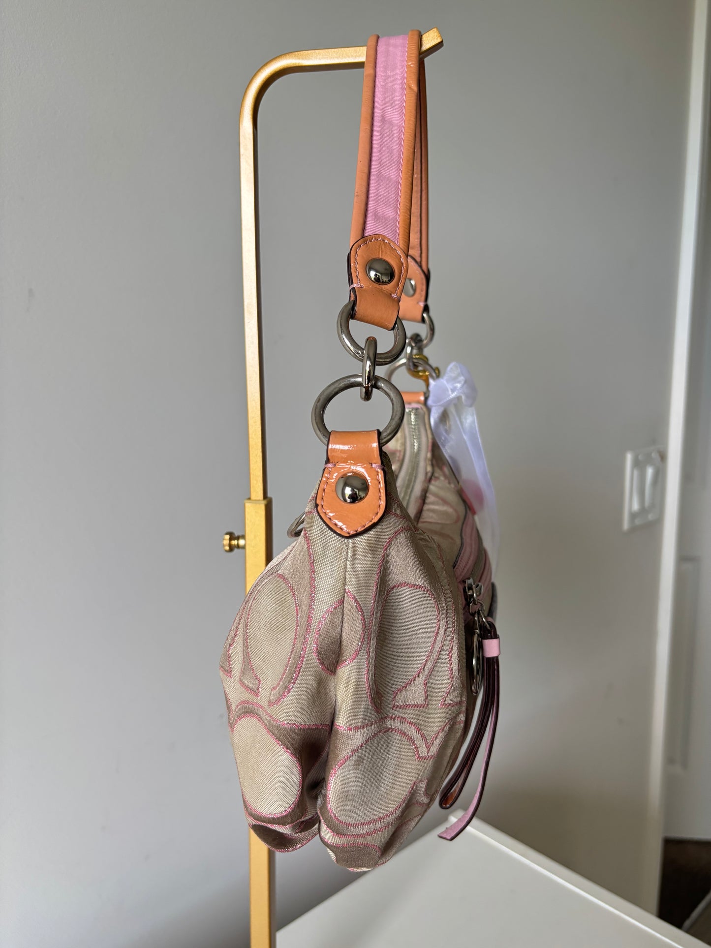 Rare pink poppy small shoulder bag