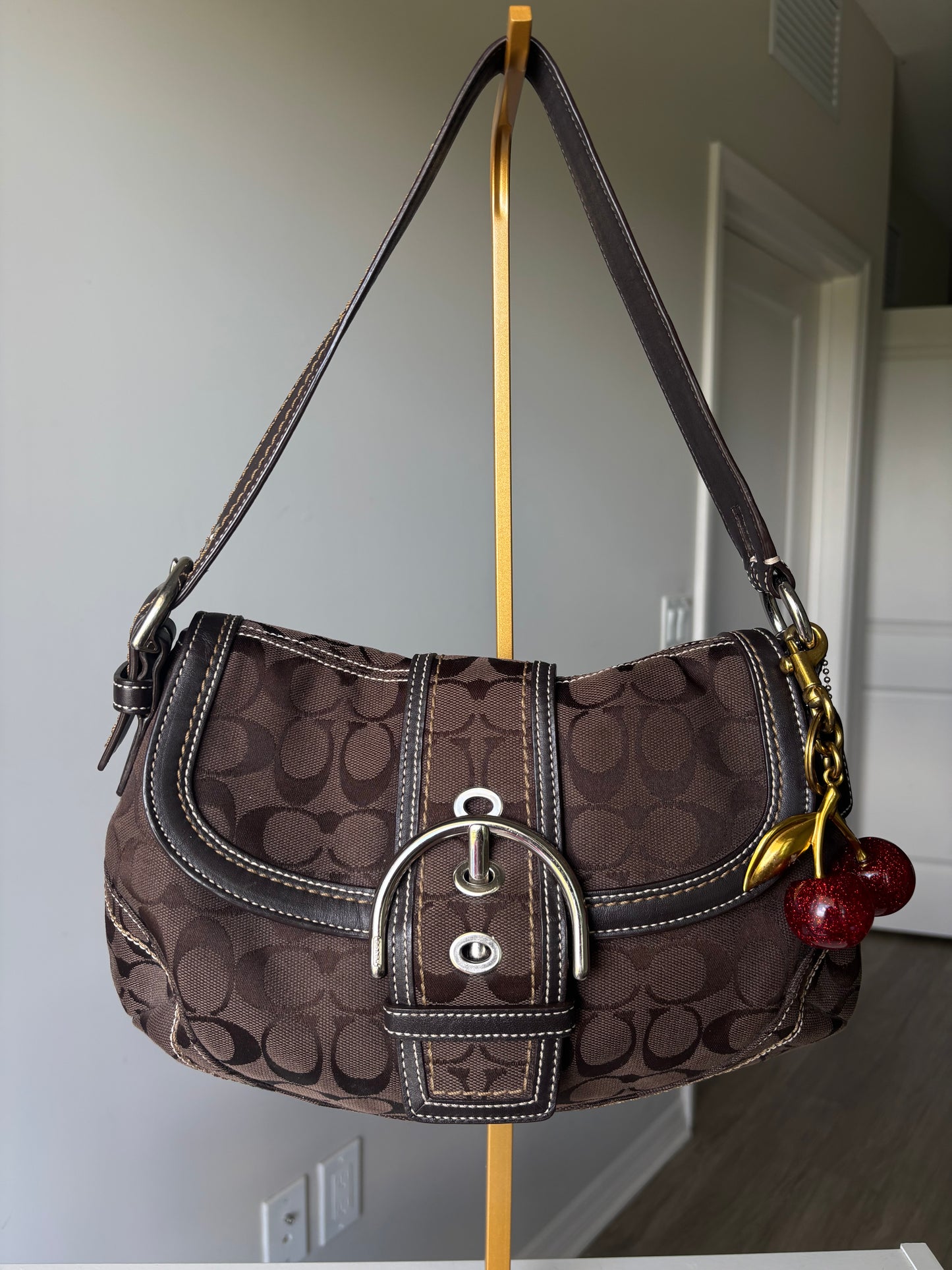 Rare choclate brown coach soho shoulder bag