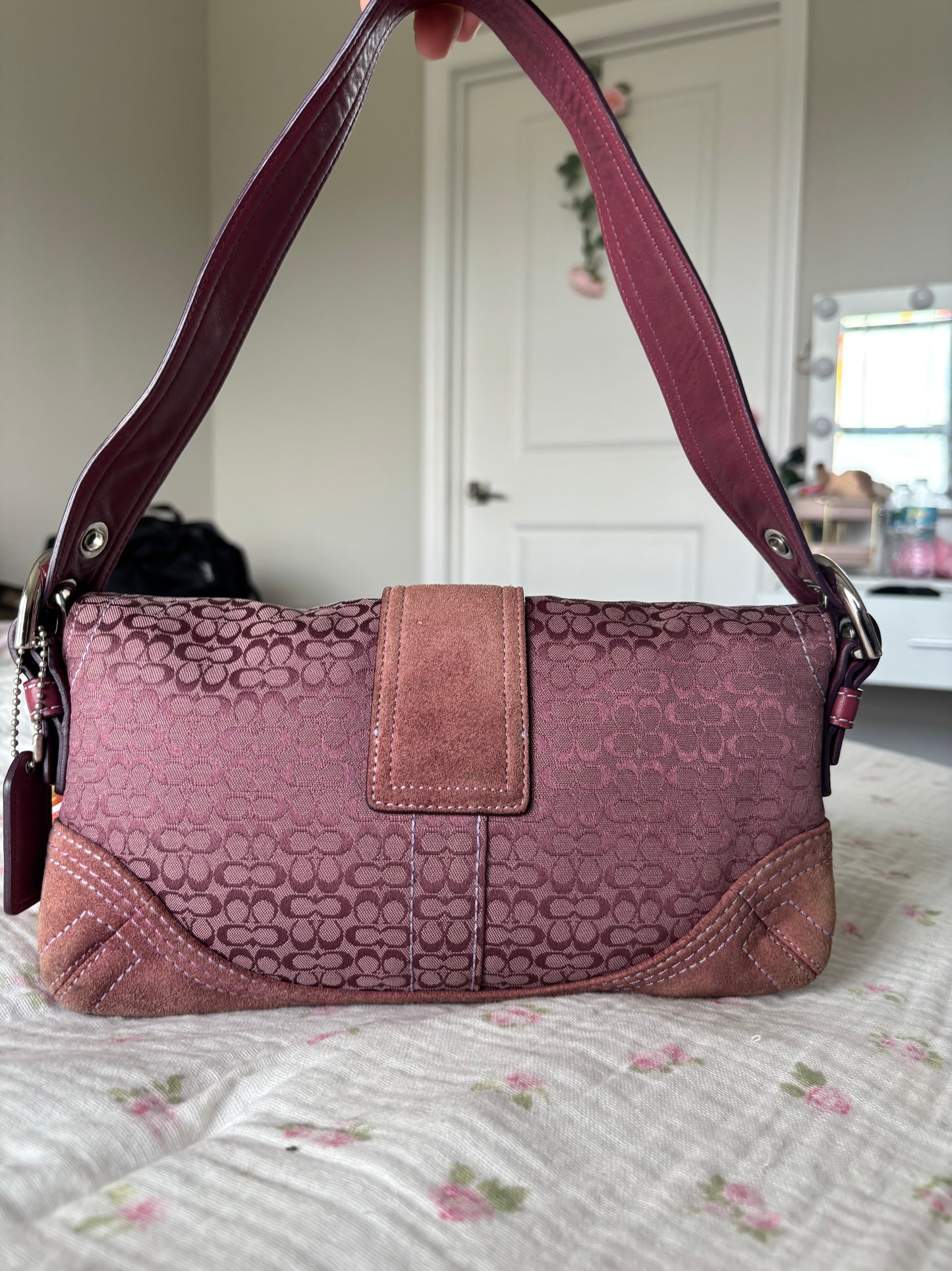 Vintage coach mauve shoulder bag